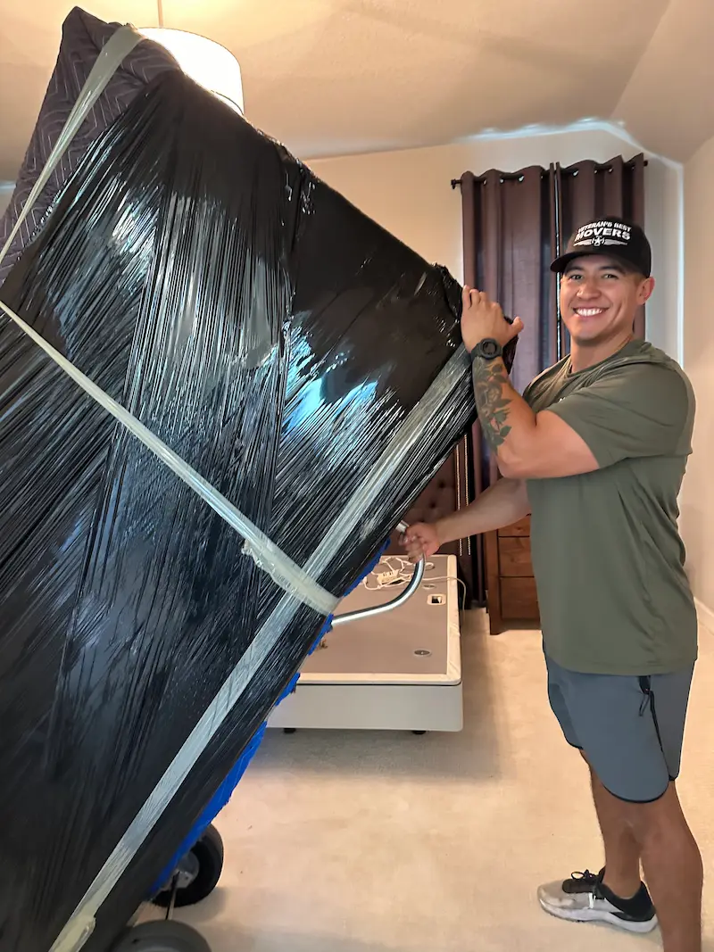 Veteran's Best Movers Team